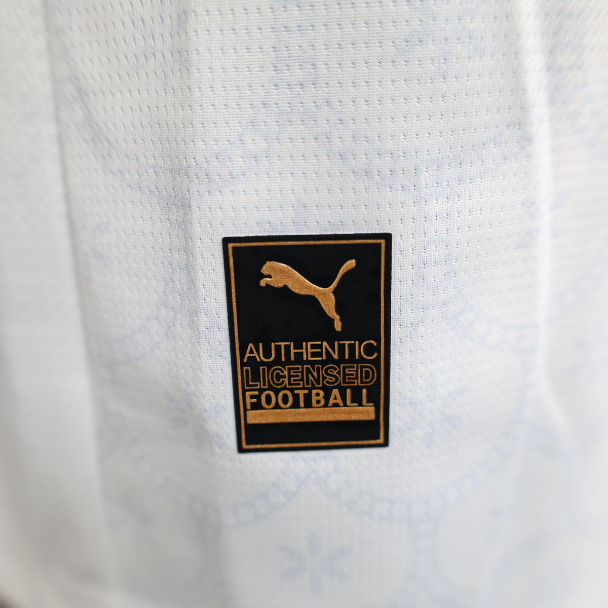 2025/26 Bahia Home Player Version Jersey -  White Body - Dark Navy Blue V-Neck Collar & Sleeve Cuffs - Black Puma Logo - Bahia Crest Three Gold Stars - Clean Chest