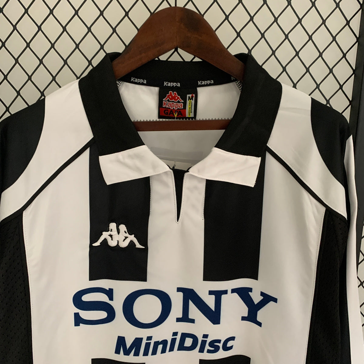 Juventus 1997-98 Home Retro Long Sleeve Jersey – Kappa Black White Stripe Sony MiniDisc Kit | Del Piero Zidane Davids Era
