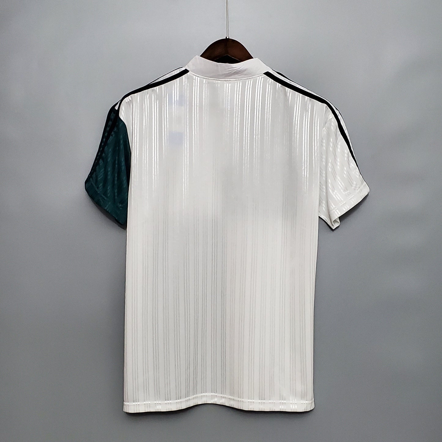 Liverpool 95/96 Away Jersey