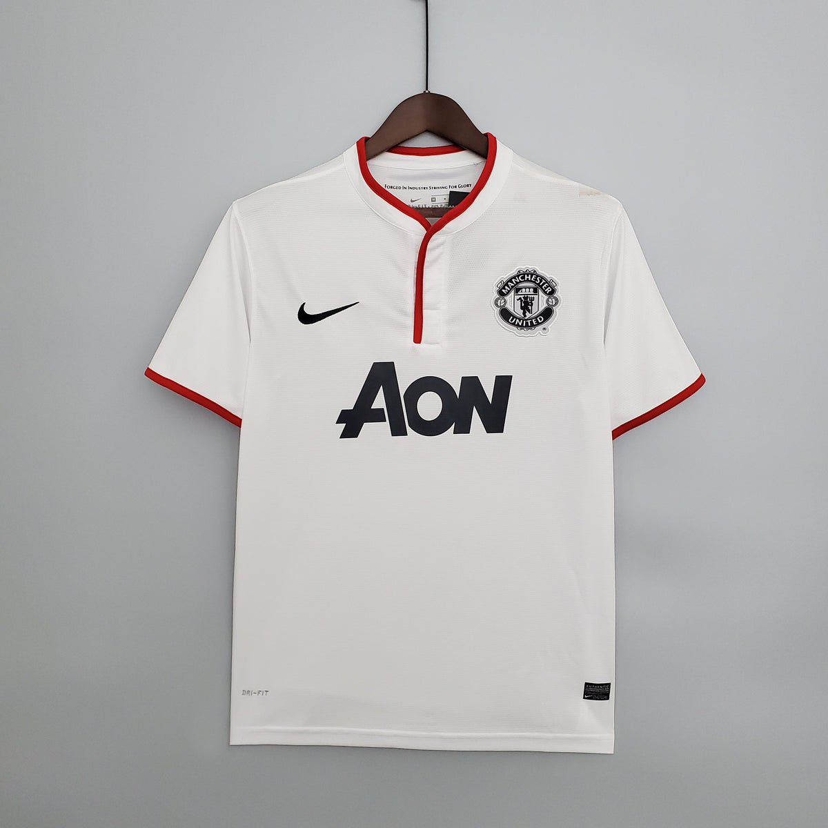 Manchester United 2013-14 Away Jersey – White Nike AON Retro Premier League Football Shirt | Rooney Van Persie Giggs