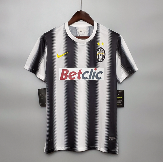Juventus 2010-11 Home Retro Jersey – Black White Diagonal Stripe Betclic Nike Two Stars Del Piero Pirlo Fan Version Football Shirt
