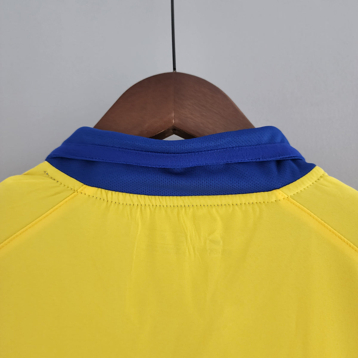 Arsenal 2003-05 Away Jersey – Yellow Nike O2 Invincibles Retro Football Shirt | Henry Bergkamp Vieira
