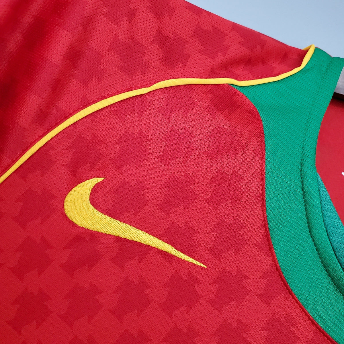 Portugal 2004 UEFA Euro Final Home Retro Soccer Jersey – Nike FPF Figo Ronaldo Deco Rui Costa Kit